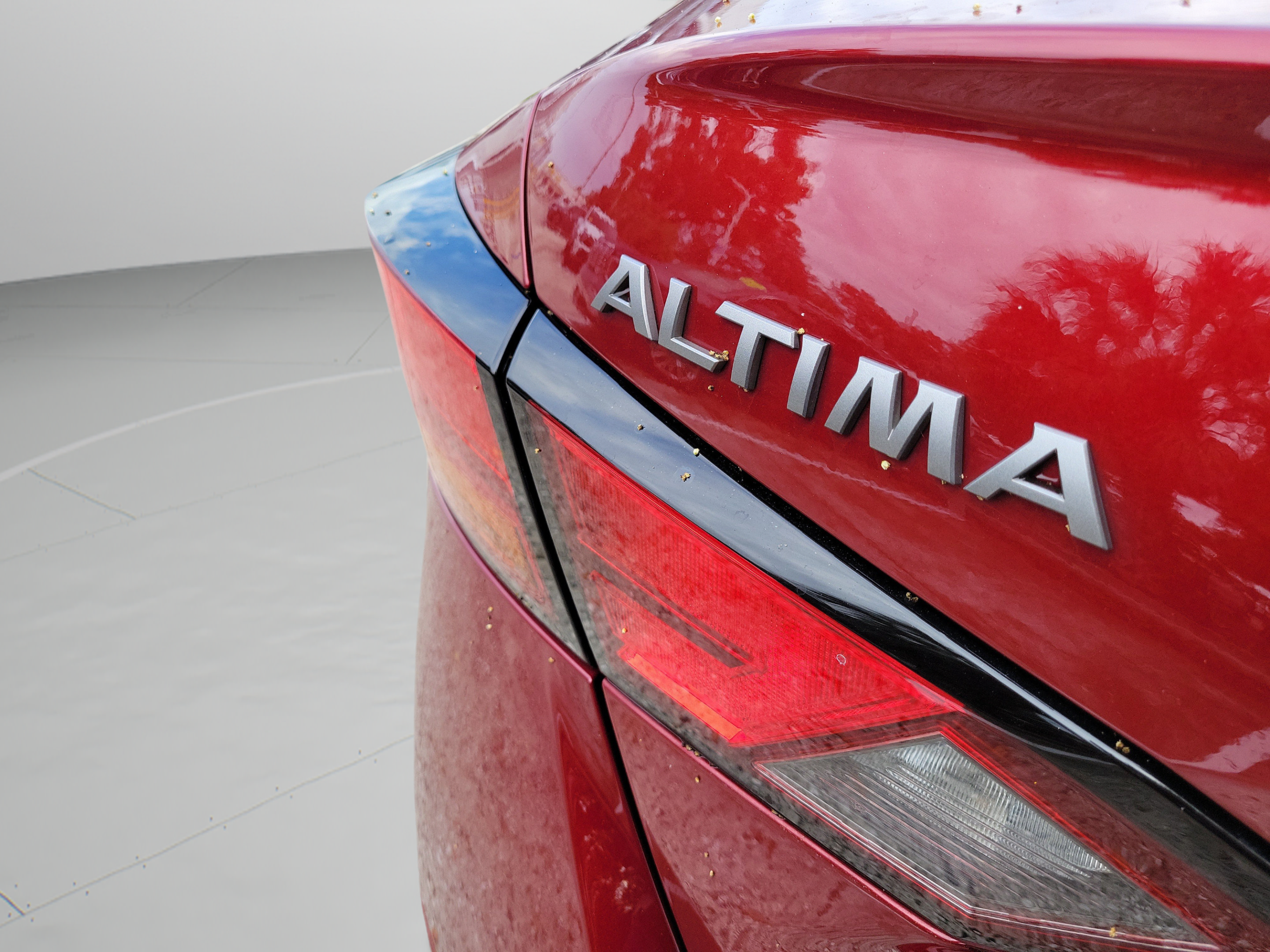 Used 2024 Nissan Altima 2.5 SR FWD image 30