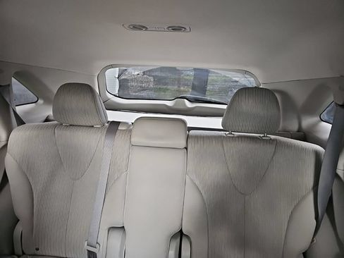 Used 2009 Toyota Venza AWD w/ Convenience Pkg image 16