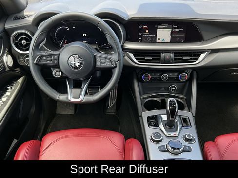 Used 2024 Alfa Romeo Stelvio Veloce image 13