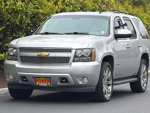 Used 2013 Chevrolet Tahoe LTZ AWD/4WD image 6