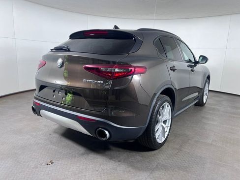Used 2019 Alfa Romeo Stelvio Ti Sport w/ Quick Order Package 22S Sport AWD/4WD image 7