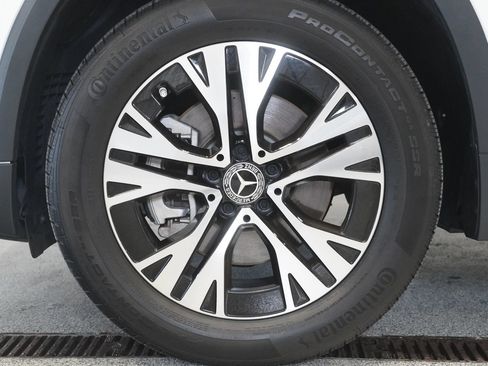 Used 2026 Mercedes-Benz GLA 250 4MATIC image 8