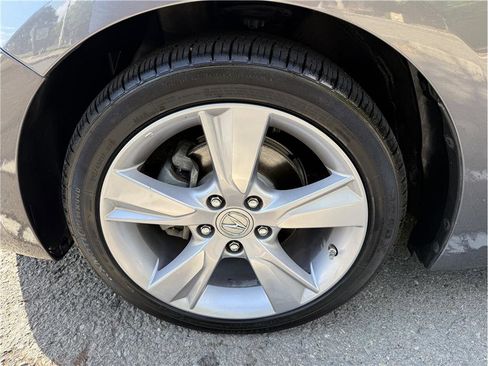 Used 2015 Acura ILX w/ Technology Package FWD image 9