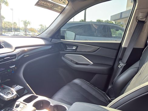Used 2022 Acura MDX SH-AWD w/ Advance Package image 29