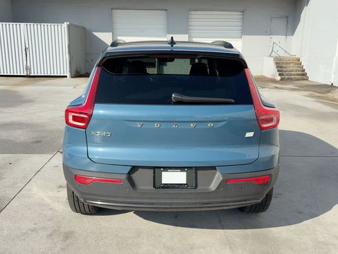 Certified 2023 Volvo XC40 Recharge Ultimate image 10