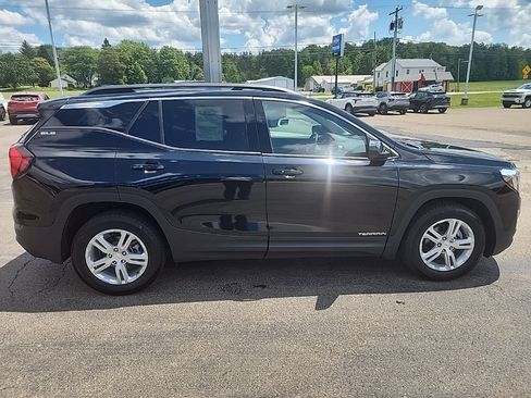Used 2020 GMC Terrain SLE w/ Driver Convenience Package FWD image 8