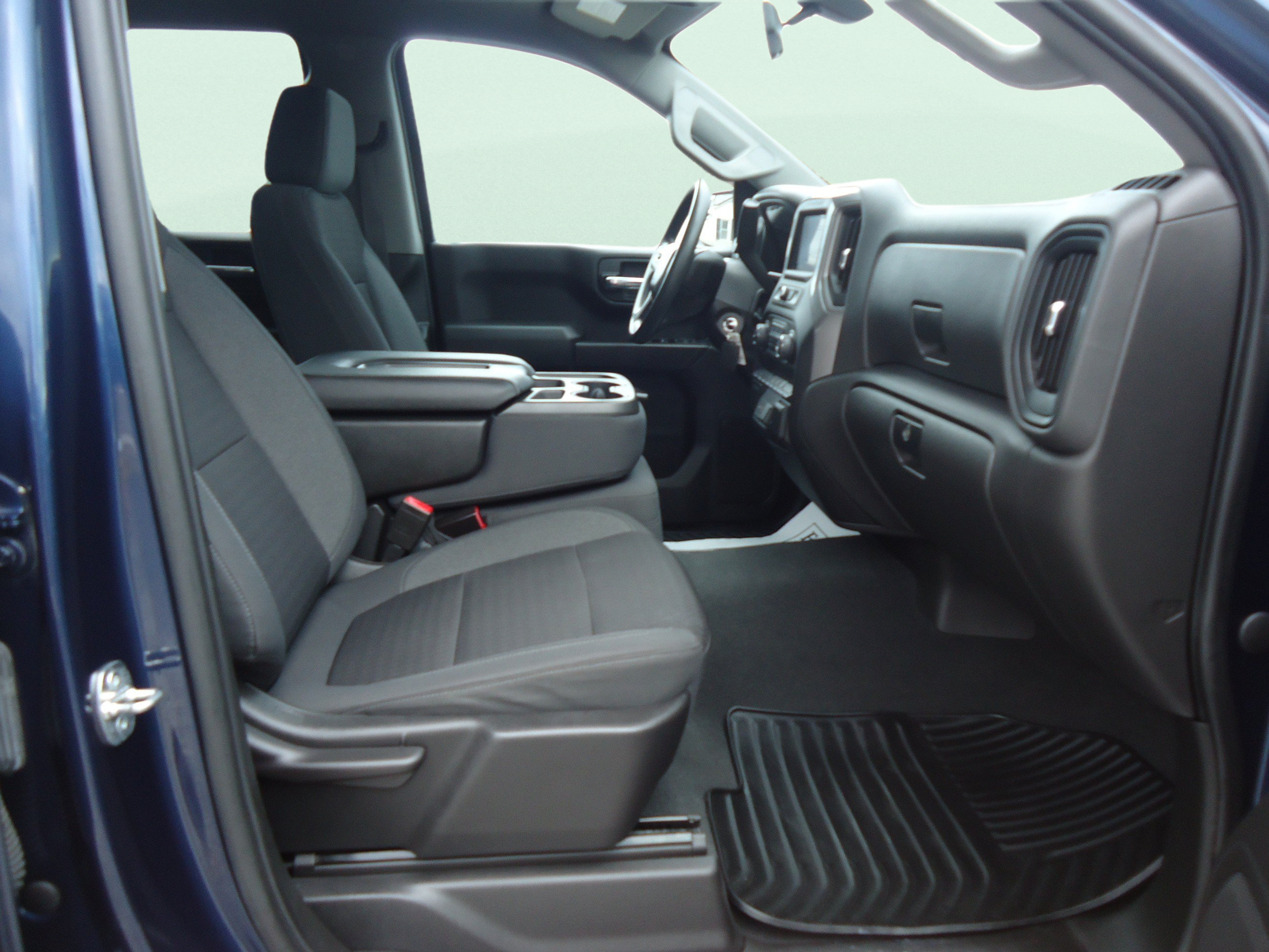 Used 2022 Chevrolet Silverado 1500 Custom AWD/4WD image 25