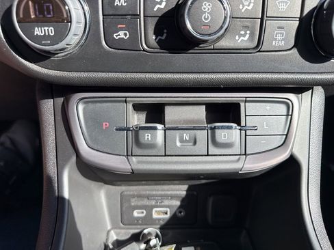 Used 2024 GMC Terrain AT4 w/ Infotainment Package II AWD/4WD image 21