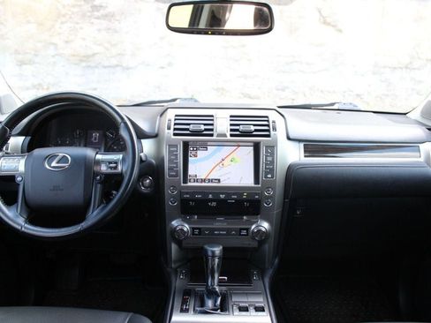 Used 2017 Lexus GX 460 AWD/4WD image 11