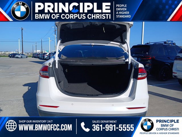 Used 2019 Ford Fusion SE w/ Equipment Group 151A FWD image 9