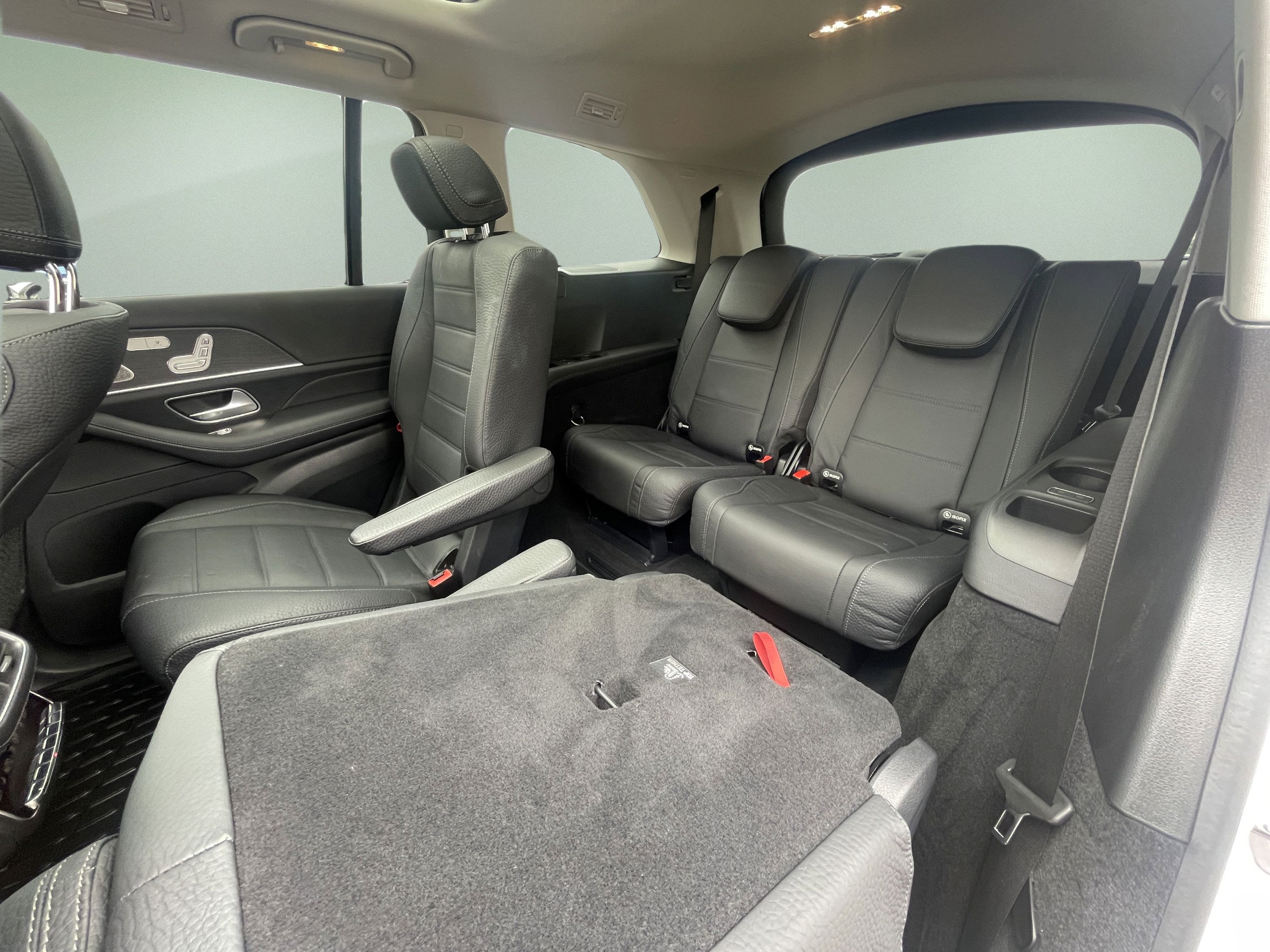Used 2023 Mercedes-Benz GLS 580 4MATIC image 33