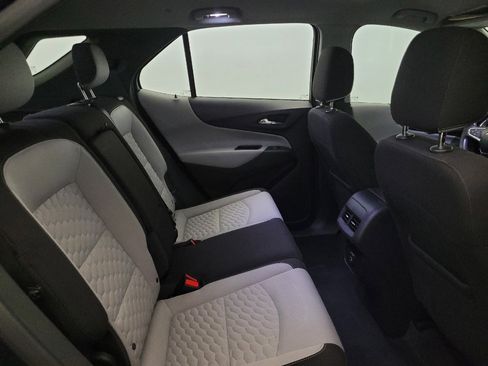Used 2019 Chevrolet Equinox LS AWD/4WD image 19