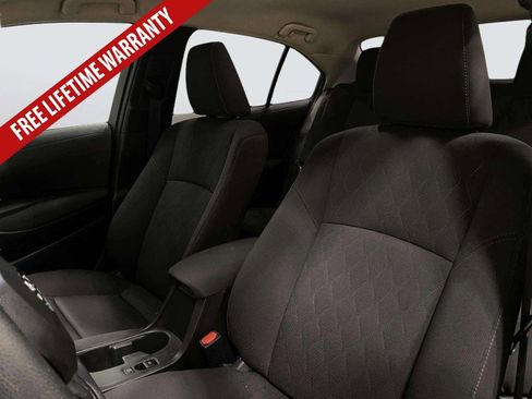 Used 2025 Toyota Corolla LE FWD image 24