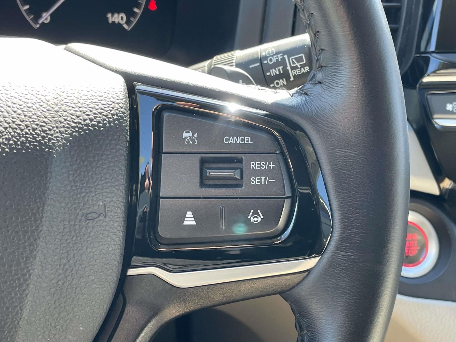 Used 2025 Honda Odyssey EX-L image 24