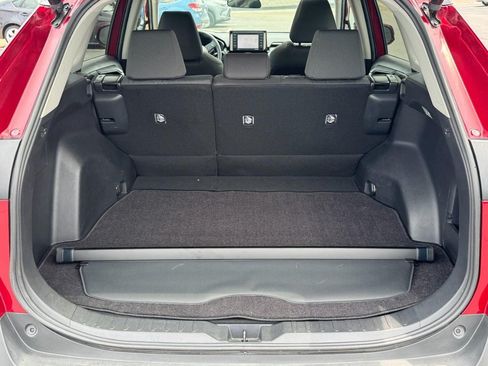 Certified 2021 Toyota RAV4 XLE w/ Convenience Package AWD/4WD image 6