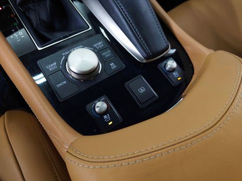Used 2015 Lexus LS 460 AWD w/ F Sport Package image 31