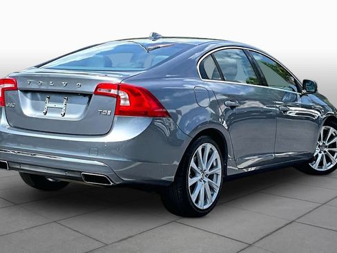 Used 2017 Volvo S60 T5 Inscription FWD image 13
