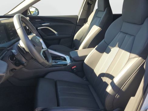 Used 2025 Audi Q5 Premium Plus w/ Premium Plus image 19