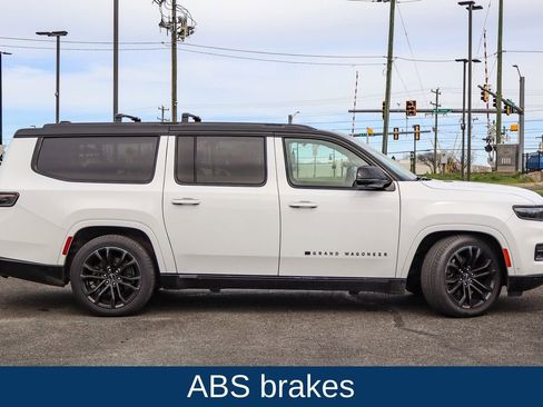 Used 2024 Jeep Grand Wagoneer L Series II w/ Quick Order Packagew 28T image 9