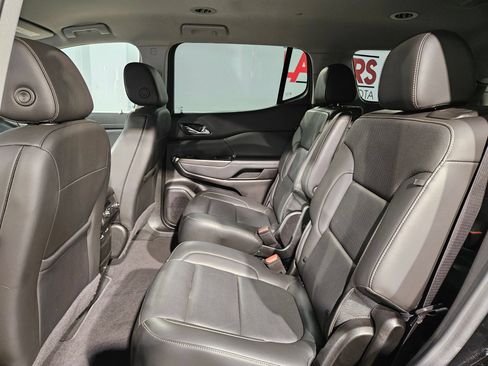 Used 2023 GMC Acadia SLT FWD image 36