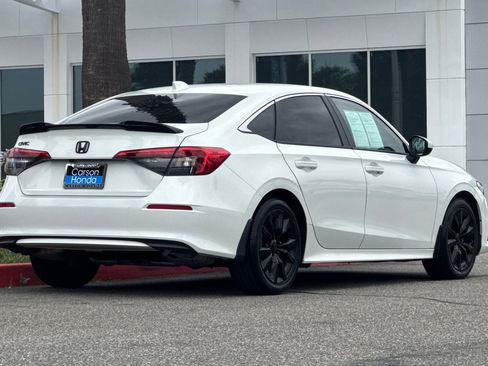 Used 2023 Honda Civic EX image 9