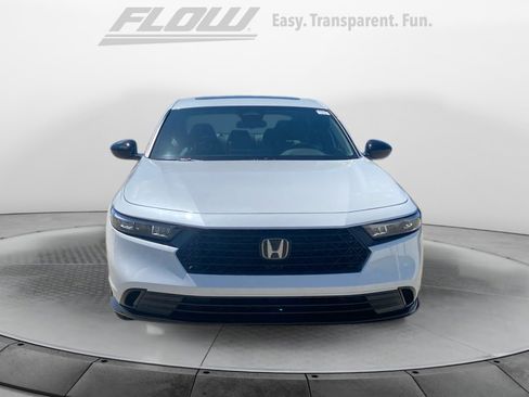 Used 2025 Honda Accord Sport image 3