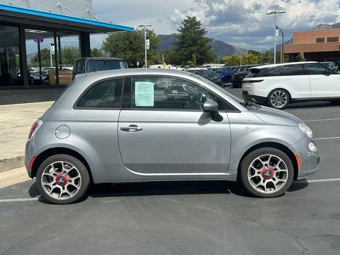Used 2015 FIAT 500 Pop FWD image 2