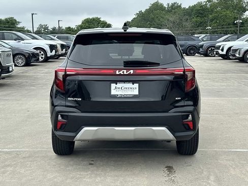 Used 2025 Kia Seltos LX AWD/4WD image 26