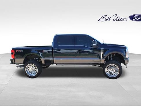 Used 2023 Ford F250 King Ranch w/ FX4 Off-Road Package AWD/4WD image 4