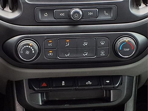 Used 2020 GMC Canyon 2WD Crew Cab w/ Convenience Package image 15
