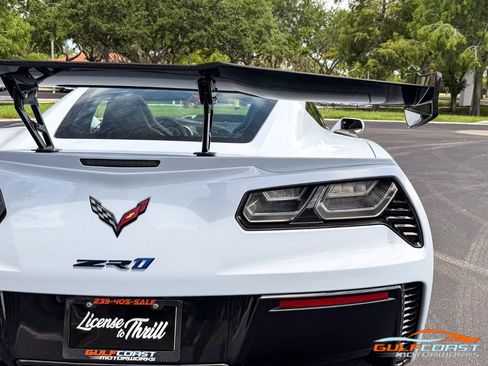 Used 2019 Chevrolet Corvette ZR1 RWD image 59
