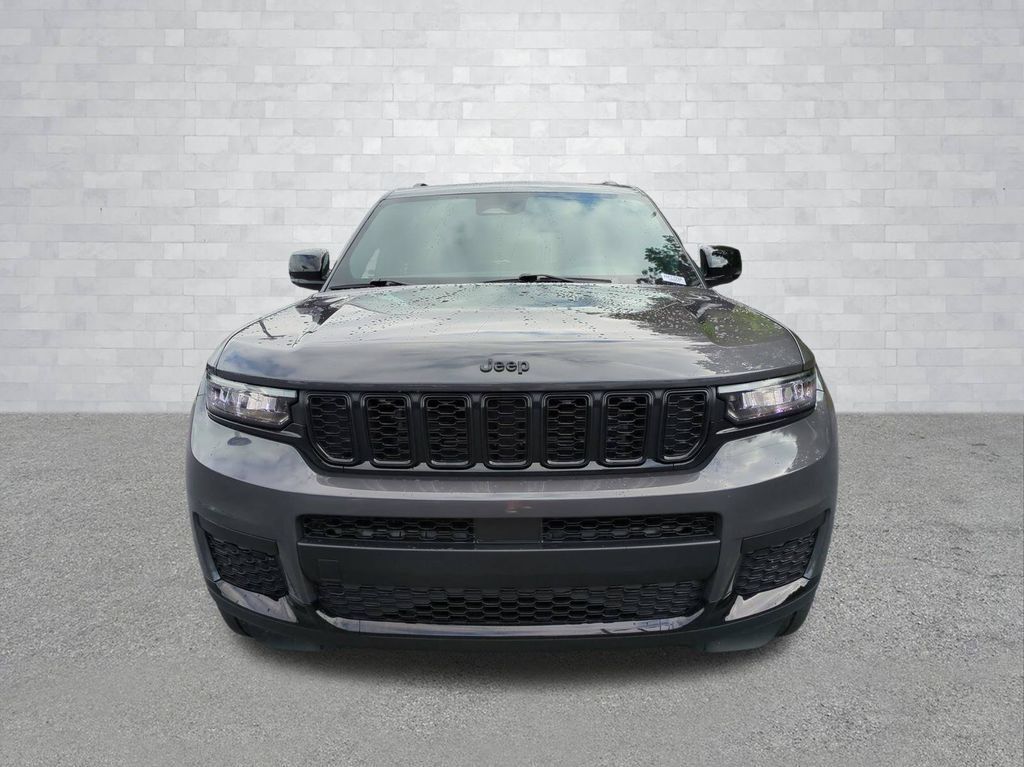 Used 2025 Jeep Grand Cherokee L Altitude AWD/4WD image 10