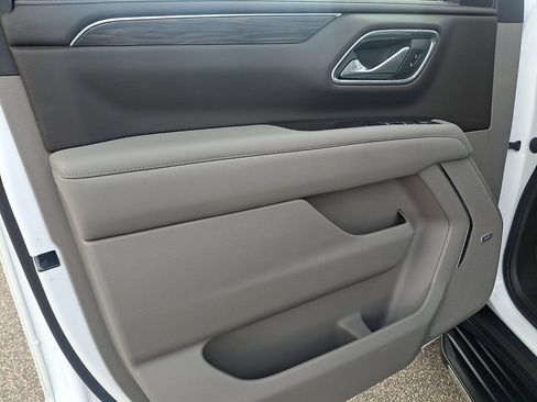 Used 2022 Chevrolet Tahoe LT AWD/4WD image 15