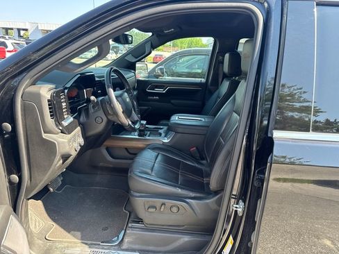 Used 2022 Chevrolet Silverado 1500 High Country AWD/4WD image 6