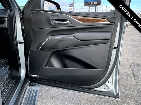 Used 2023 Cadillac Escalade ESV Sport Platinum w/ LPO, ONYX Package image 28