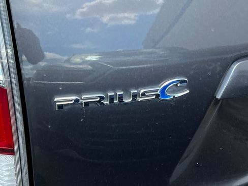 Used 2015 Toyota Prius C Two FWD image 21