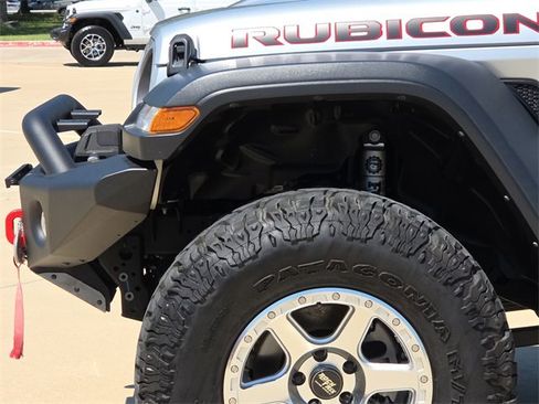 Used 2023 Jeep Gladiator Rubicon w/ Trailer Tow Package image 5