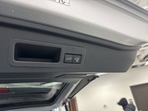 Used 2025 Toyota 4Runner TRD Off-Road Premium image 12