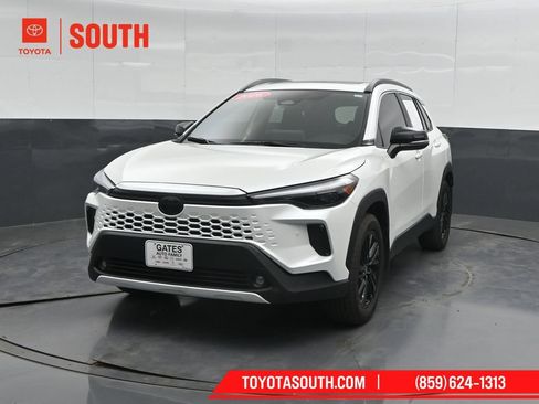 Used 2026 Toyota Corolla Cross AWD Hybrid w/ Convenience Package image 5