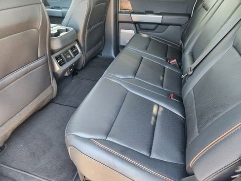 Used 2026 Ford F250 Lariat w/ Chrome Package image 32