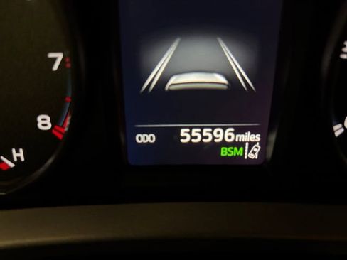 Used 2018 Toyota RAV4 XLE AWD/4WD image 18