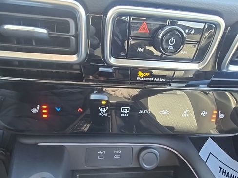 New 2026 Nissan Sentra SV w/ SV Convenience Package FWD image 19