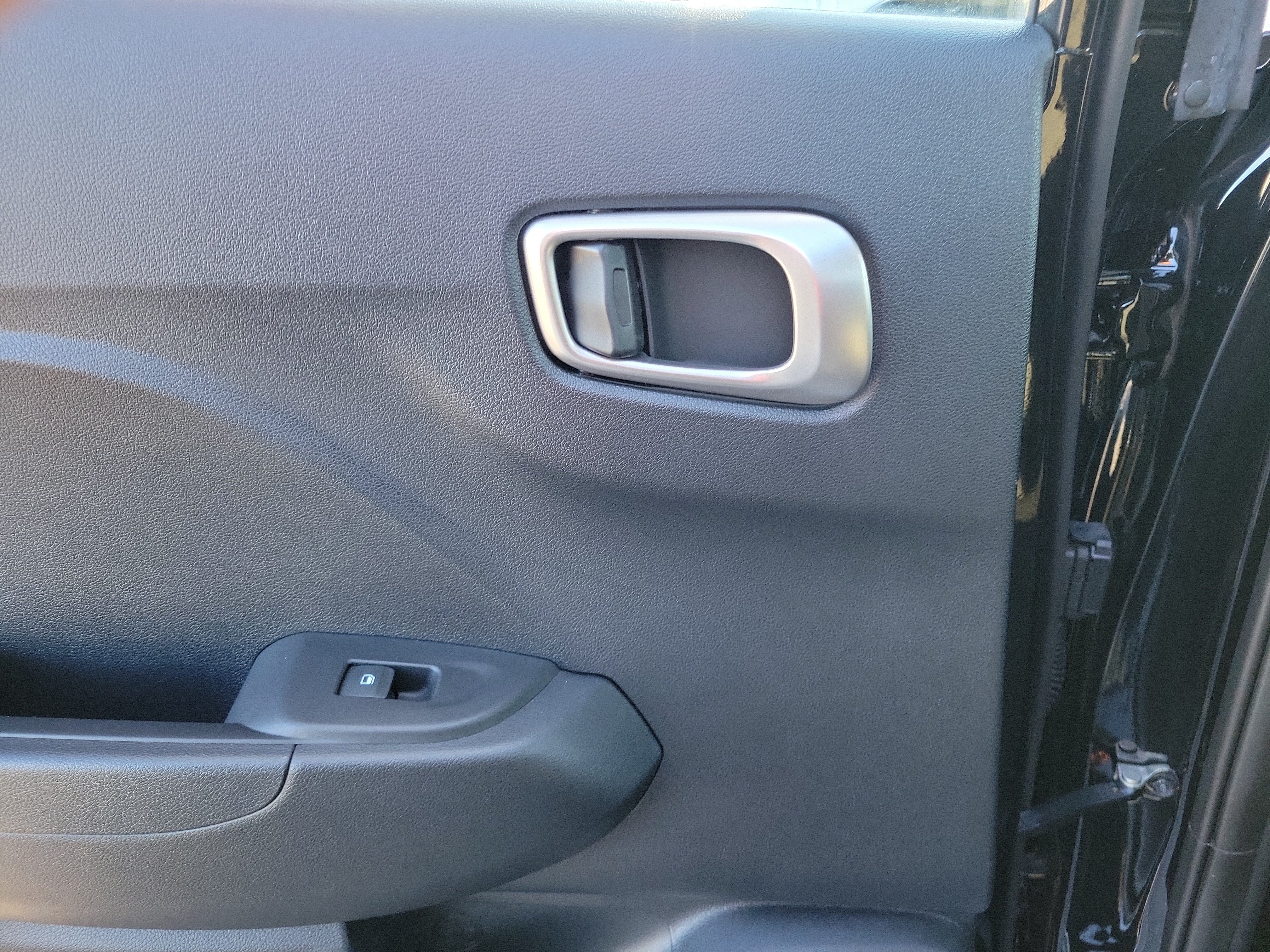 Used 2025 Hyundai Venue SE FWD image 12