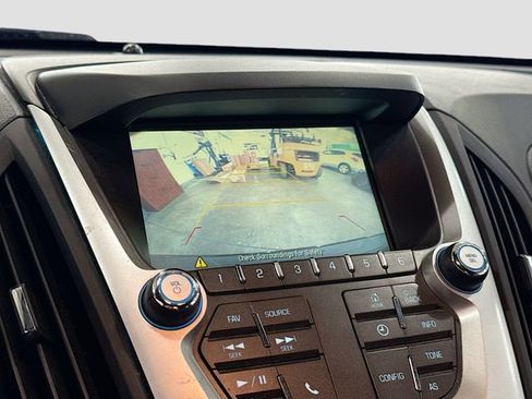 Used 2017 Chevrolet Equinox LT w/ Convenience Package image 13