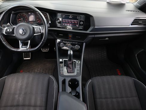 Used 2020 Volkswagen Jetta GLI FWD image 2