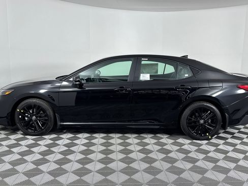 New 2026 Toyota Camry SE image 7
