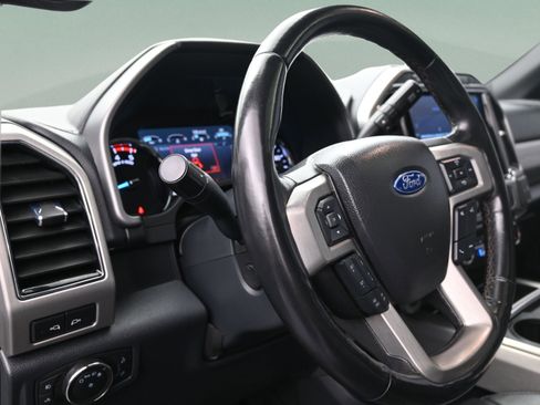 Used 2022 Ford F250 Platinum w/ FX4 Off-Road Package image 40