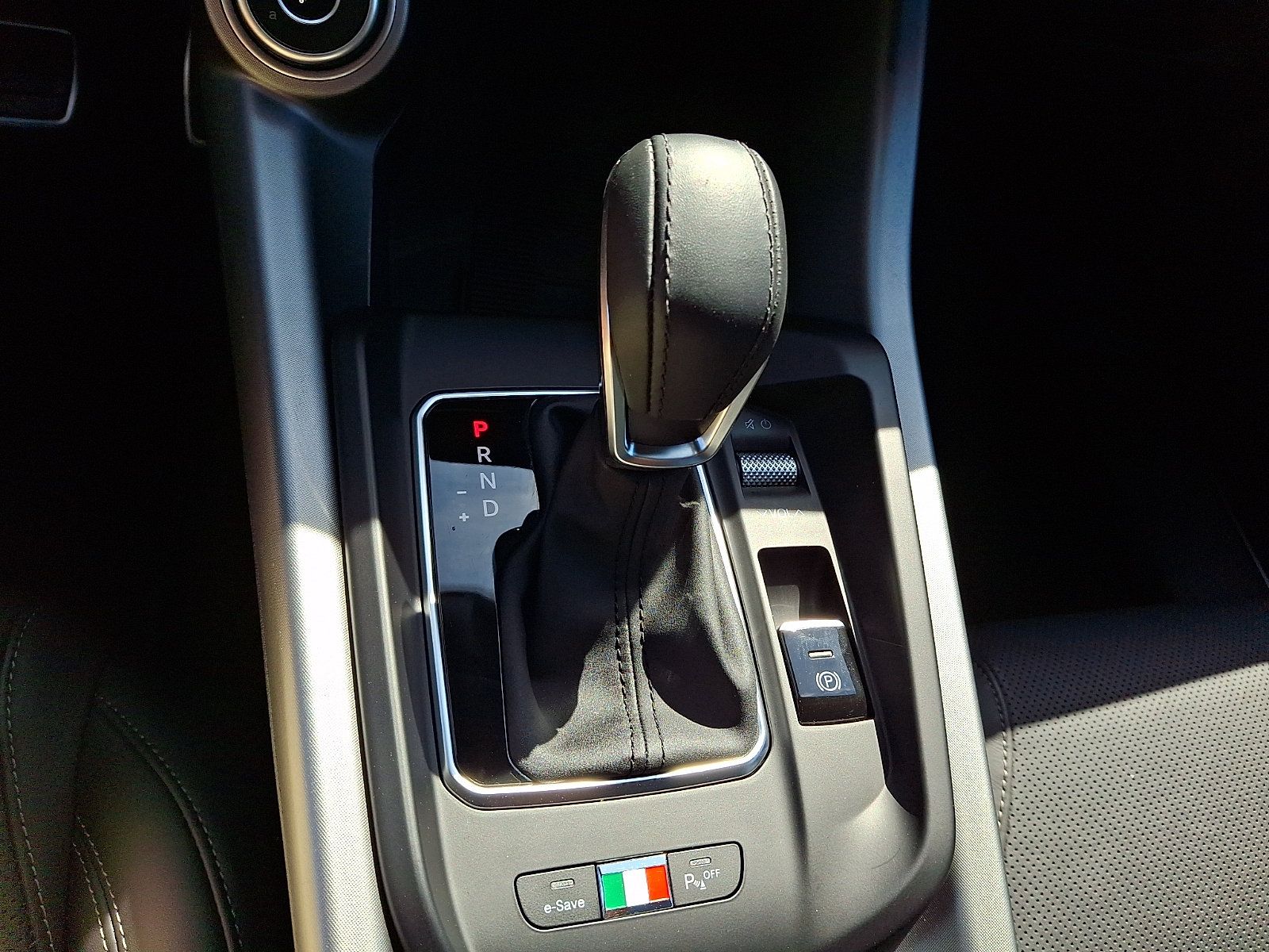 Used 2024 Alfa Romeo Tonale Ti w/ Active Assist Package AWD/4WD image 15