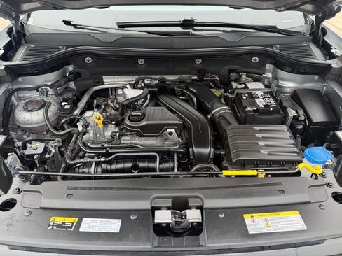 Used 2025 Volkswagen Taos S AWD/4WD image 30