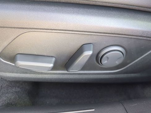 New 2026 Hyundai Elantra Limited image 21